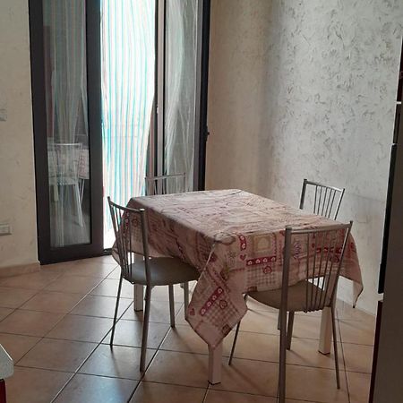 Anna'S Apartment - Milazzo Buitenkant foto